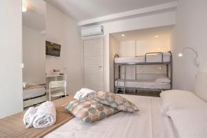 Ένα ή περισσότερα κρεβάτια σε δωμάτιο στο Villa Vani Guest House +28 φωτογραφίες