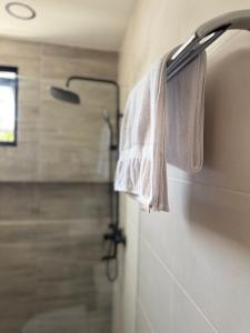 Ένα μπάνιο στο Lujoso apartamento con acceso a club de playa