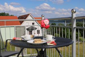Balkón nebo terasa v ubytování Ferienwohnung Gruber am Brombachsee