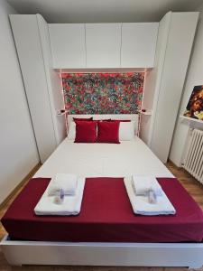 Postel nebo postele na pokoji v ubytování Rubin Stay-Karabas Apartments
