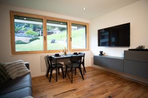 Μια τηλεόραση ή/και κέντρο ψυχαγωγίας στο Alpin Chalet