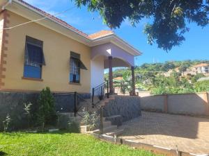 Budova, kde se prázdninový dům nachází