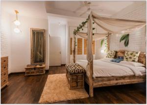 Ένα ή περισσότερα κρεβάτια σε δωμάτιο στο 3 Bedroom Private Pool Villa in North Goa by Amorey Stays +19 φωτογραφίες