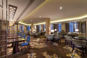 Restaurace v ubytování Savills Residence Daxin Shenzhen Bay