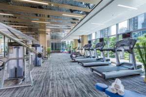 Fitness centrum a/nebo fitness zařízení v ubytování Savills Residence Daxin Shenzhen Bay