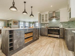 Gallery image of 35 Brookside on Kingswood Golf Estate in George