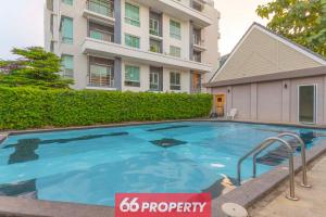 Πισίνα στο ή κοντά στο Chiang Mai Light Suan Dok, View, Work