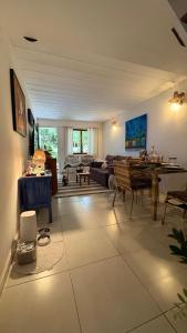 Χώρος καθιστικού στο Casa Aconchego - Arraial D Ajuda- Bahia