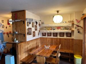 Η κουζίνα ή μικρή κουζίνα στο Campo Felice Appartamento