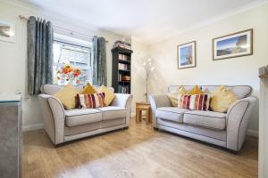 Posezení v ubytování The Screes Apartment - Short stroll from Wastwater