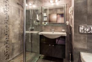 Foto dalla galleria di Family Hotel - Restaurant Ring a Montana