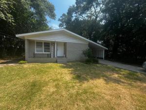 Το κτήριο όπου στεγάζεται  η παραθεριστική κατοικία