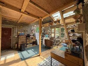 Η κουζίνα ή μικρή κουζίνα στο Kala Studio And Stay