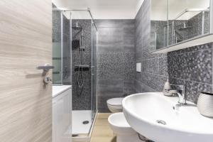 Koupelna v ubytování Cesano Boscone-Design apartment with Wi-Fi