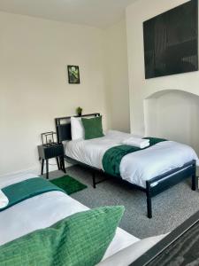 Postel nebo postele na pokoji v ubytování Leicester Comfort - Weekend Guest Stays - Free parking