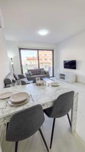 Et opholdsområde på Pool Citylux Apartment