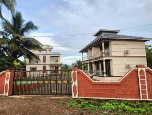 Gallery image of Vrindavan beach resort in Diveagar