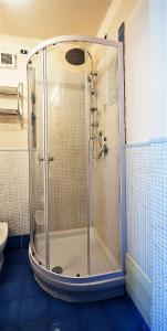 Koupelna v ubytování Lucca Relais