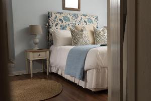 Postel nebo postele na pokoji v ubytování Weavers Cottage + 43 fotografií