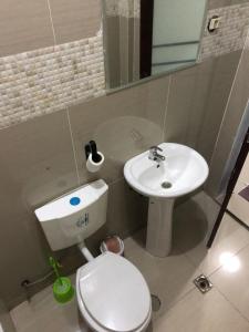 Un baño de Monsoleil Hospedaria