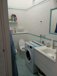 Ένα μπάνιο στο Appartamento sunset