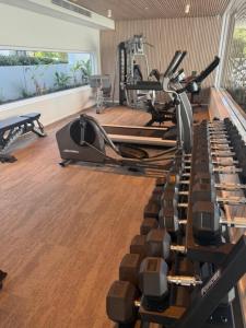 Fitness centrum a/nebo fitness zařízení v ubytování Oasis by the Beach