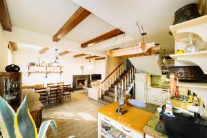 Kuchyň nebo kuchyňský kout v ubytování Homin Tsaghkadzor