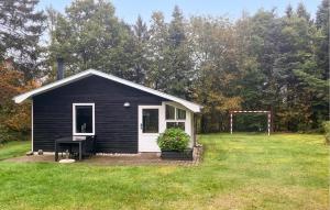 En have udenfor 3 Bedroom Awesome Home In Højslev + 6 billeder