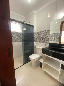 Bilik mandi di Ubatuba Itaguá Bora Praia +2 gambar