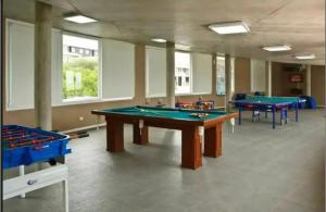 Biliár nebo kulečník v ubytování Linda Bay Premium Resort