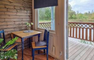 Μπαλκόνι ή βεράντα στο 1 Bedroom Pet Friendly Home In Tidaholm