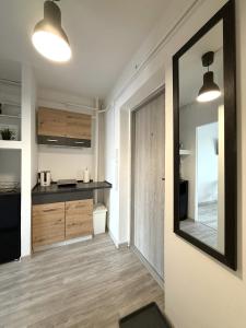 Køkken eller tekøkken på 03 Gdynia Centrum - Apartament Mieszkanie dla 2 os