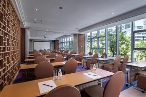 Restaurant o un lloc per menjar a Savills Residence Daxin Shenzhen Bay