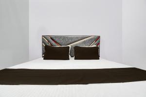 Imagem da galeria de Hotel O A. S. Residency em Meerut mais 21 fotografias