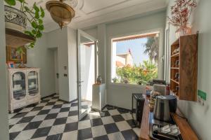 Una cocina o cocineta en Riad Dar Baraka Rabat