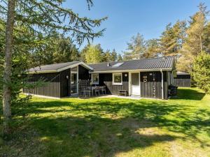 Zahrada ubytování Holiday Home Delco - 200m from the sea by Interhome + 22 fotografií