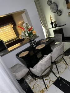 Gallery image of Azure Villa Suites Apart Hotel in Limbe