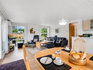 Χώρος καθιστικού στο Holiday Home Bentine - 400m from the sea by Interhome +15 φωτογραφίες