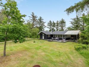 Zahrada ubytování Holiday Home Dagino - 500m from the sea by Interhome