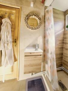 Ένα μπάνιο στο Brvnara BOGDAN