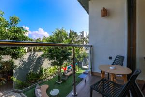Un balcón o terraza en Ahola Thoddoo, Maldives