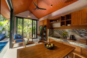 Η κουζίνα ή μικρή κουζίνα στο Derekun Ubud