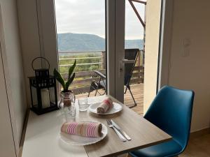 Příroda nedaleko apartmánu + 12 fotografií