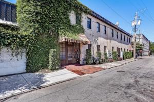 an ivy covered building on a city street at Parker's Collection Unit 5 in Savannah