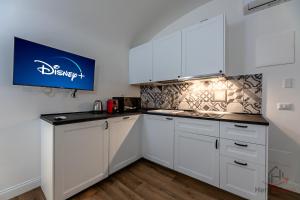 Η κουζίνα ή μικρή κουζίνα στο The Heart of Savona A - Cruise 2 min - AC - WiFi +17 φωτογραφίες