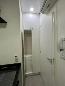 Ένα μπάνιο στο Studio Santorini Vila Mariana