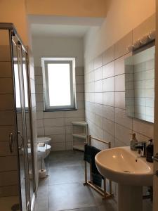 Et badeværelse på Ammare apartament Milazzo + 30 billeder