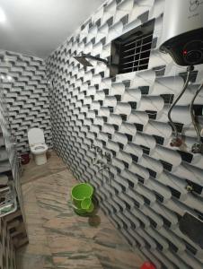 Ένα μπάνιο στο Vatsalya bhawan +70 φωτογραφίες