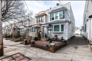 Budova, kde se prázdninový dům nachází