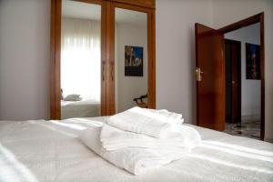 Ένα ή περισσότερα κρεβάτια σε δωμάτιο στο Casa Maria 'e Mimì +6 φωτογραφίες